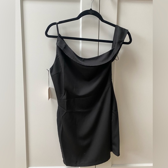 Mini black one shoulder dress from revolve - Picture 3 of 4
